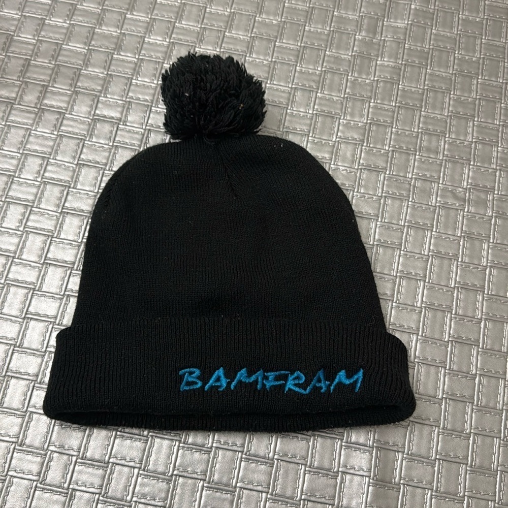 BAMFRAM black pom Pom knit hat